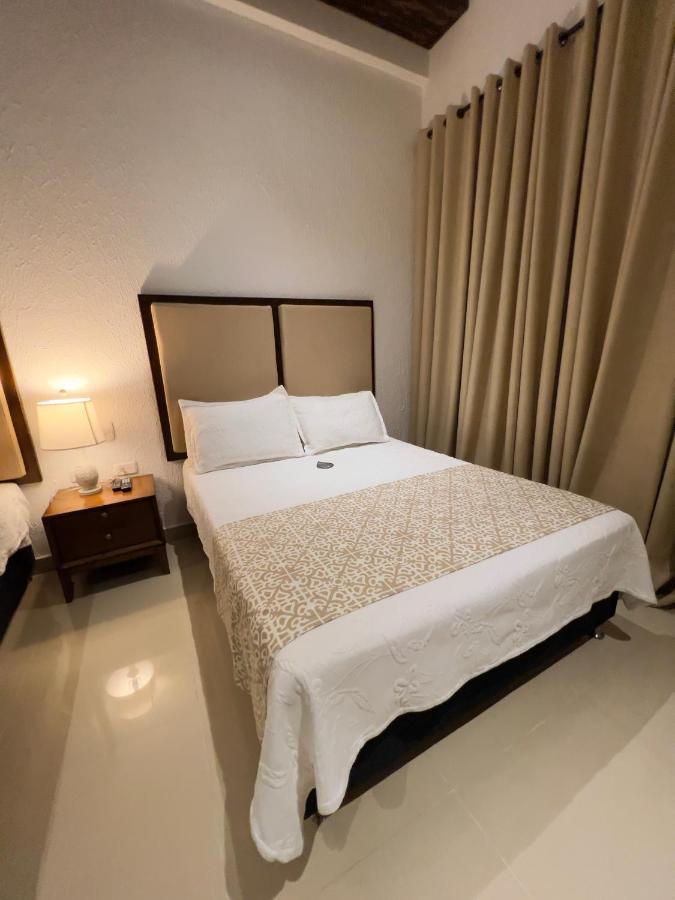 Hotel Dorado Plaza Centro Historico Cartagène Extérieur photo