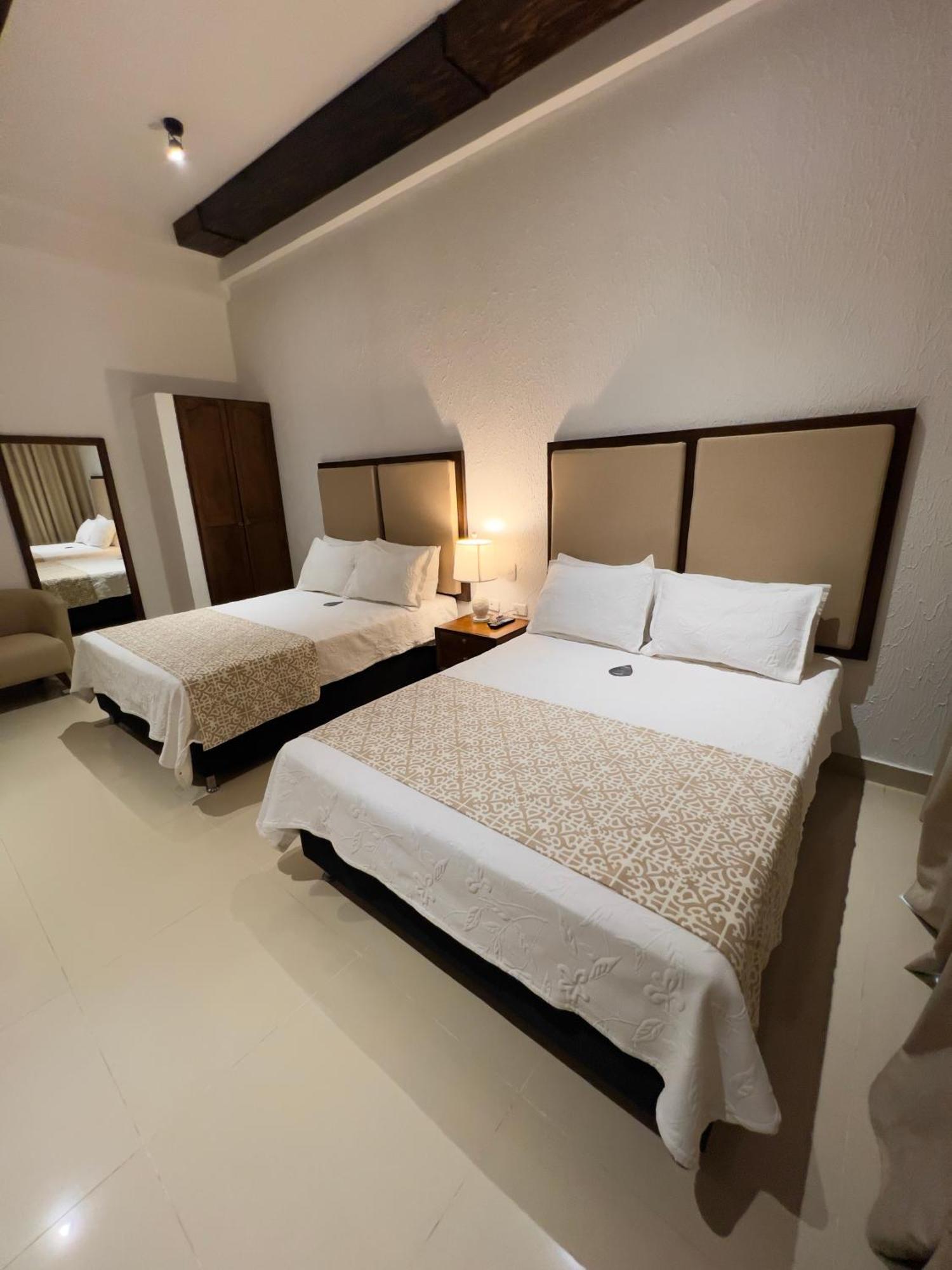 Hotel Dorado Plaza Centro Historico Cartagène Extérieur photo