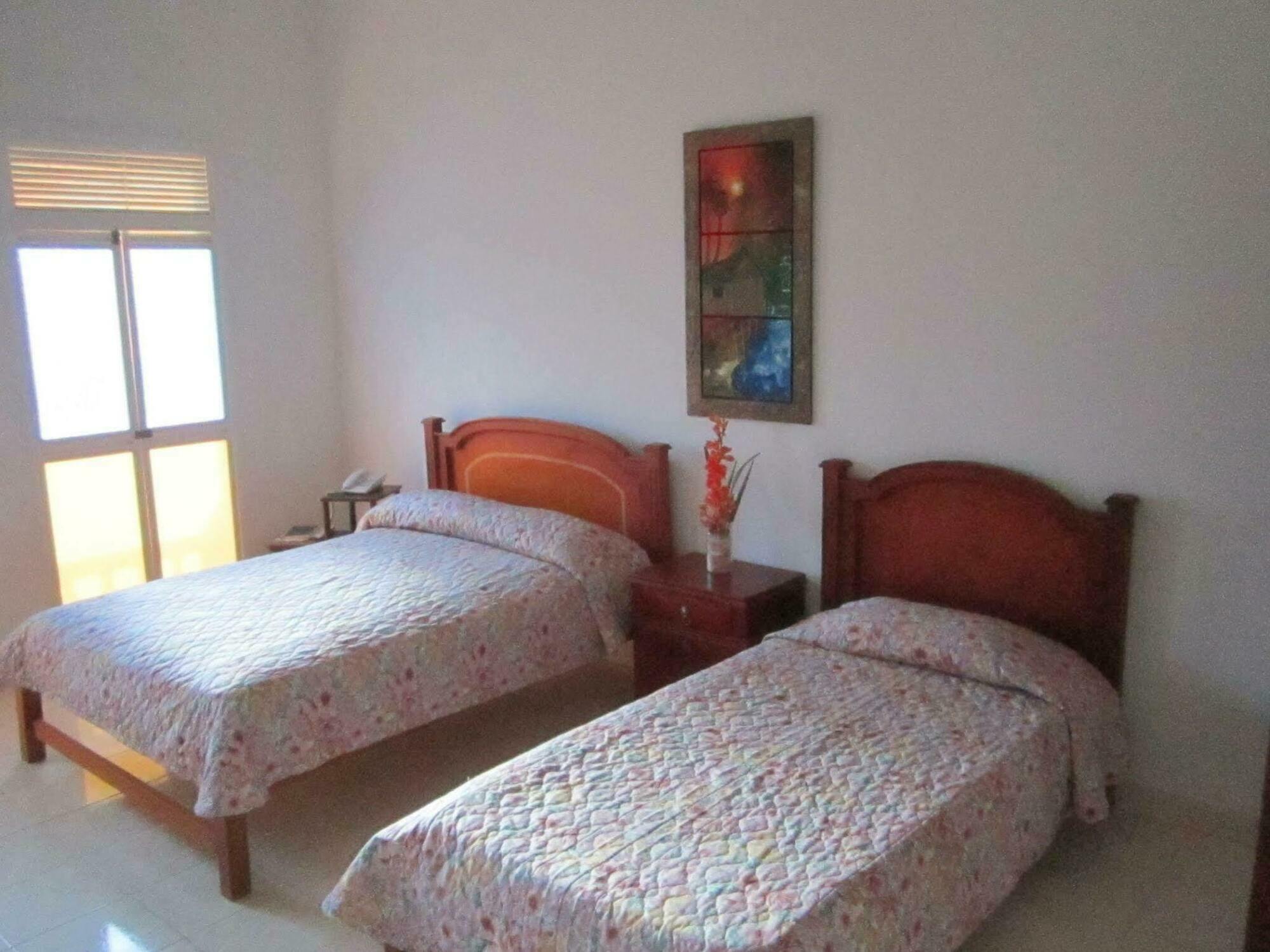 Hotel Dorado Plaza Centro Historico Cartagène Extérieur photo
